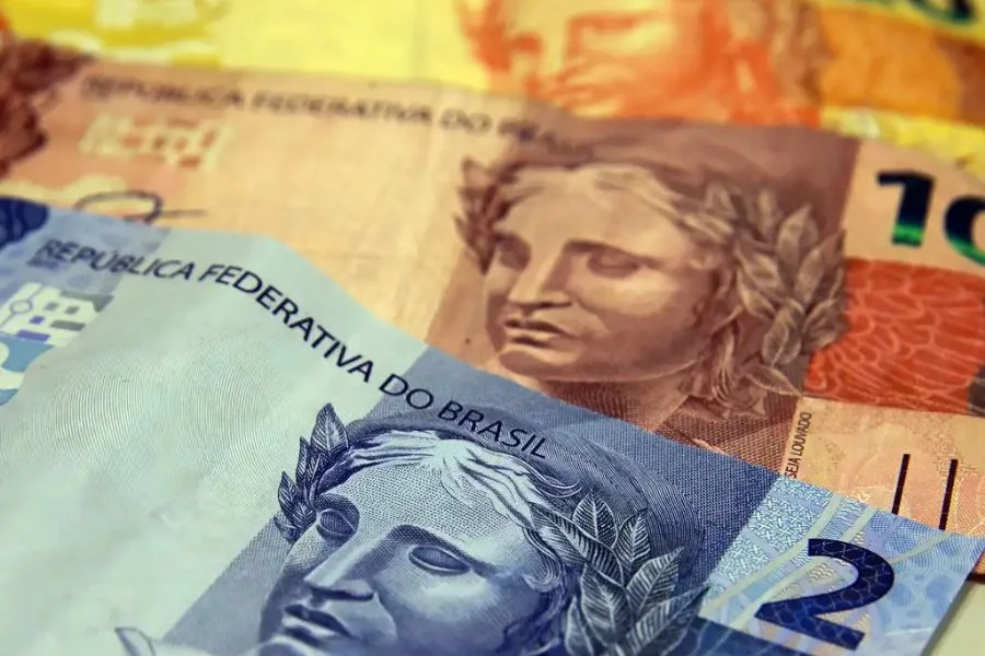 Selic a 14,50%: quanto rendem R$ 1.000 na poupança, CDB, LCI, LCA e Tesouro Direto