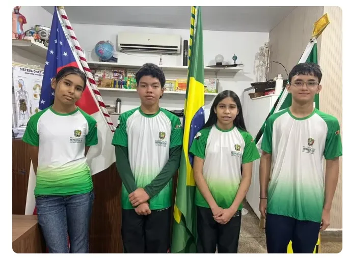 Alunos de Rio Preto da Eva conquistam ouro em Olimpíada Internacional de Matemática na França.