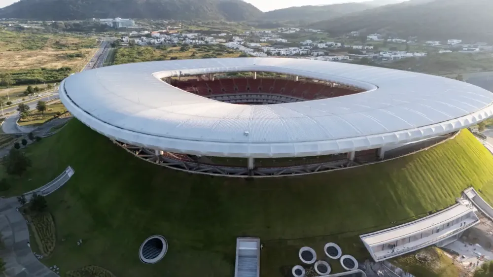 Busca por TVs cresce antes da Copa e leilões ganham espaço entre consumidores.