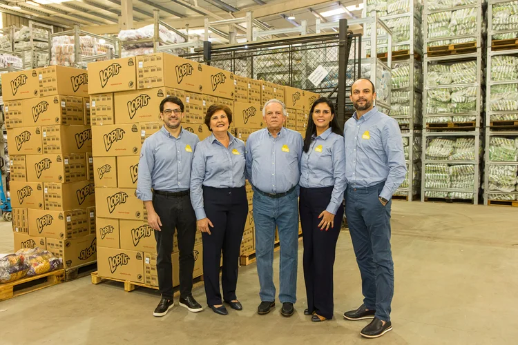 A marca de salgadinhos que desafia gigantes e fatura R$ 130 milhões .