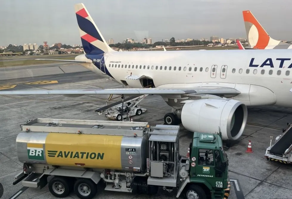 Passagens aéreas subiram 9% em abril após aumento no valor do combustível